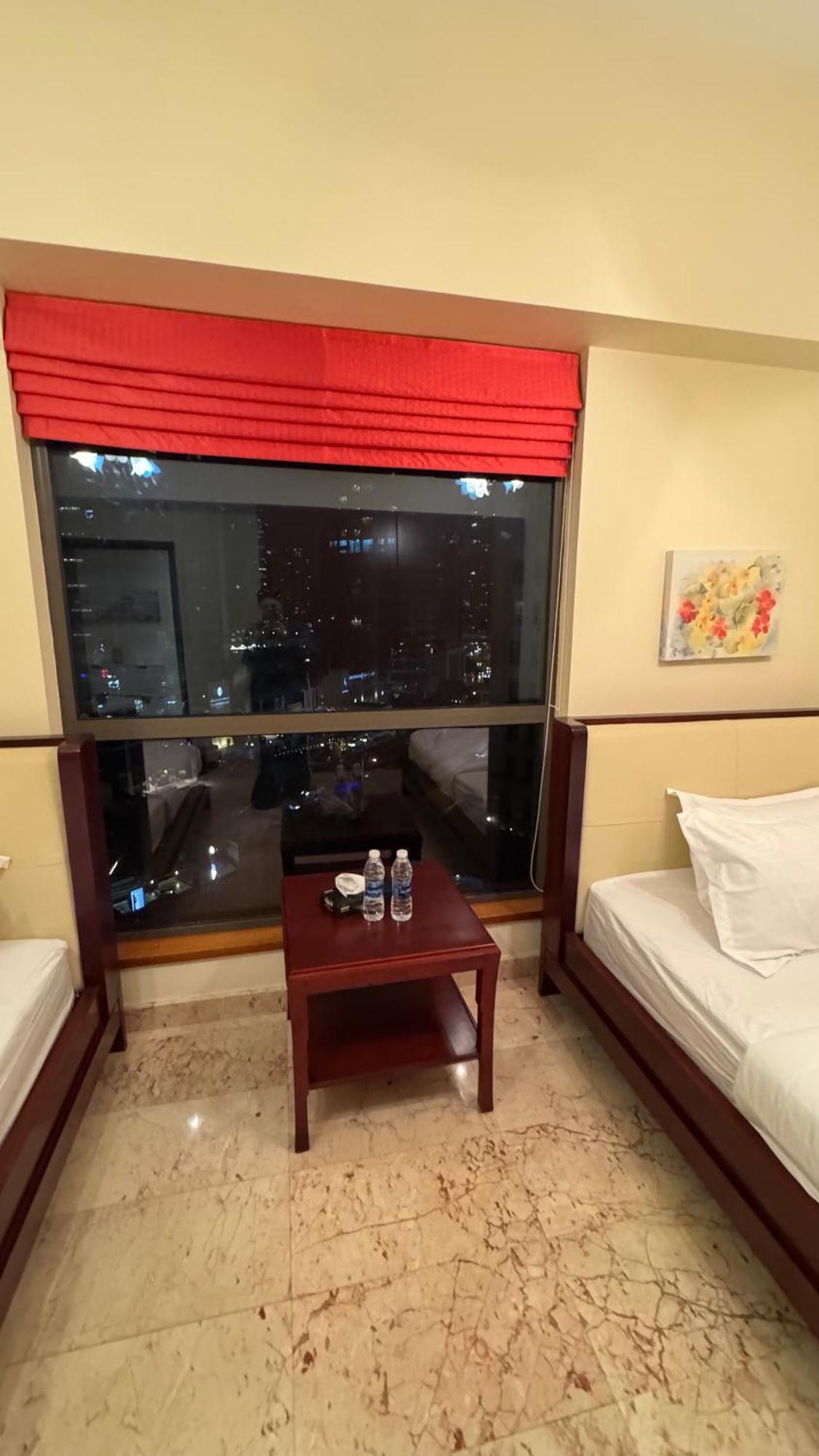 Hostal Pool View Executive Near Jbr Walk, Sadaf 1,2 Dubái