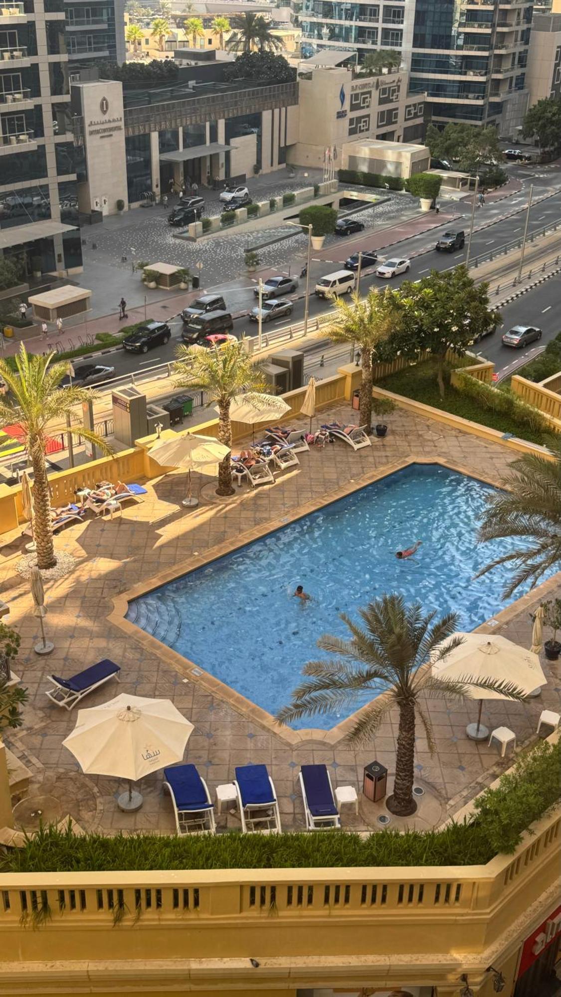 Hostal Pool View Executive Near Jbr Walk, Sadaf 1,2