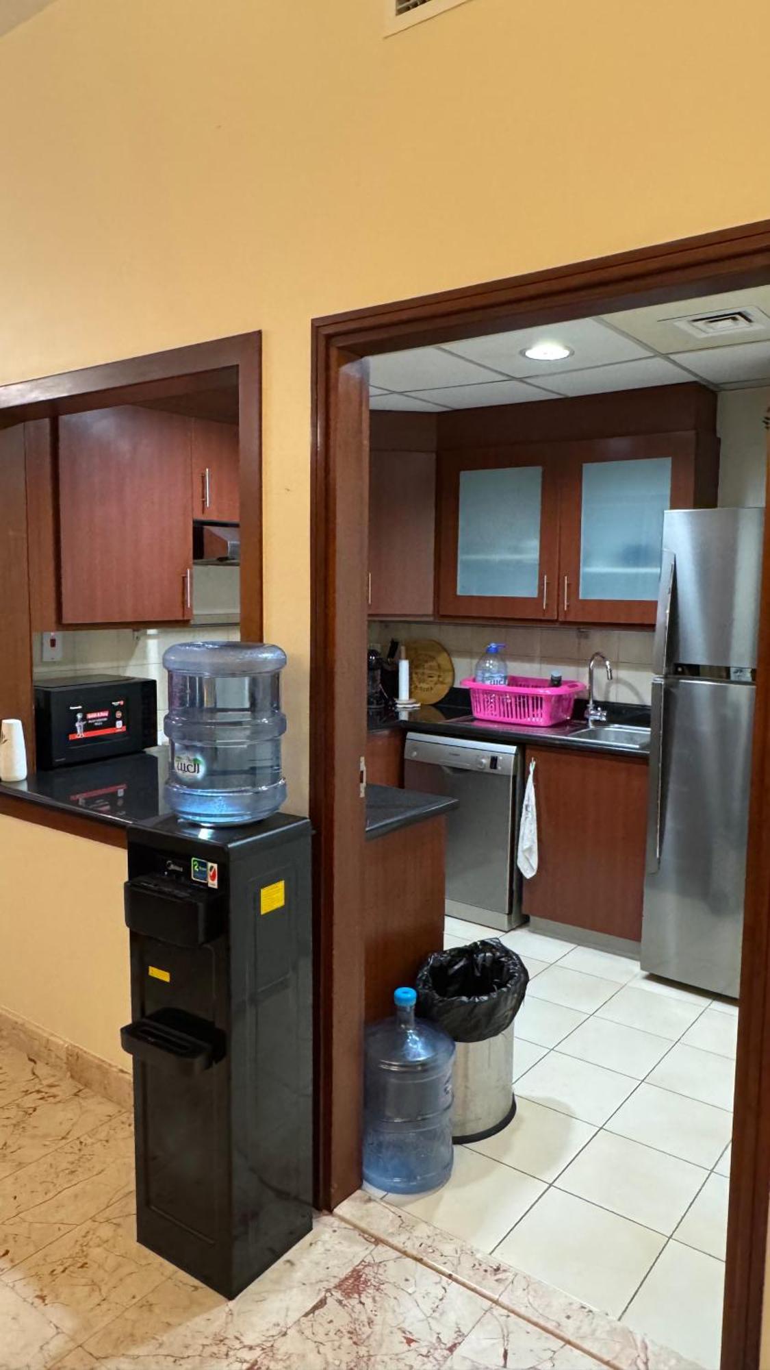 Hostal Pool View Executive Near Jbr Walk, Sadaf 1,2 *