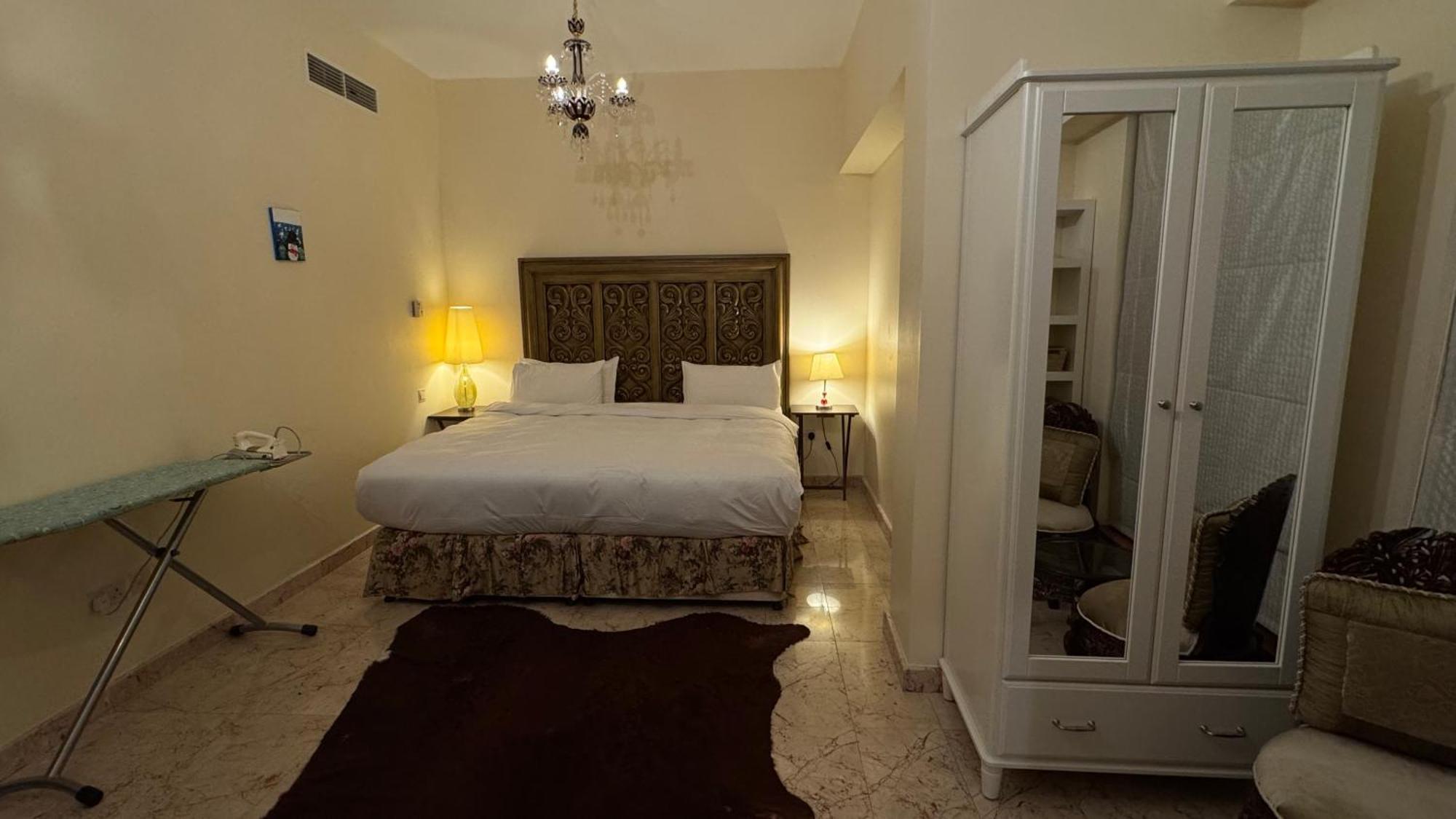 Pool View Executive Near Jbr Walk, Sadaf 1,2 Hostal Dubái