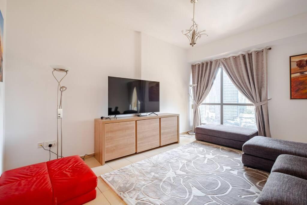 Apartment Waterfront Wonderland