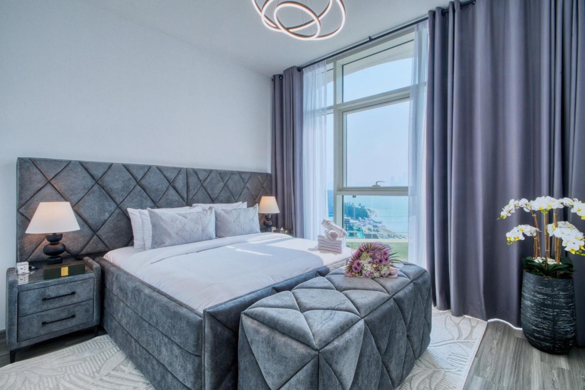 Luxury Royal Bay Beachfront By Globalstay Apartamento Dubái