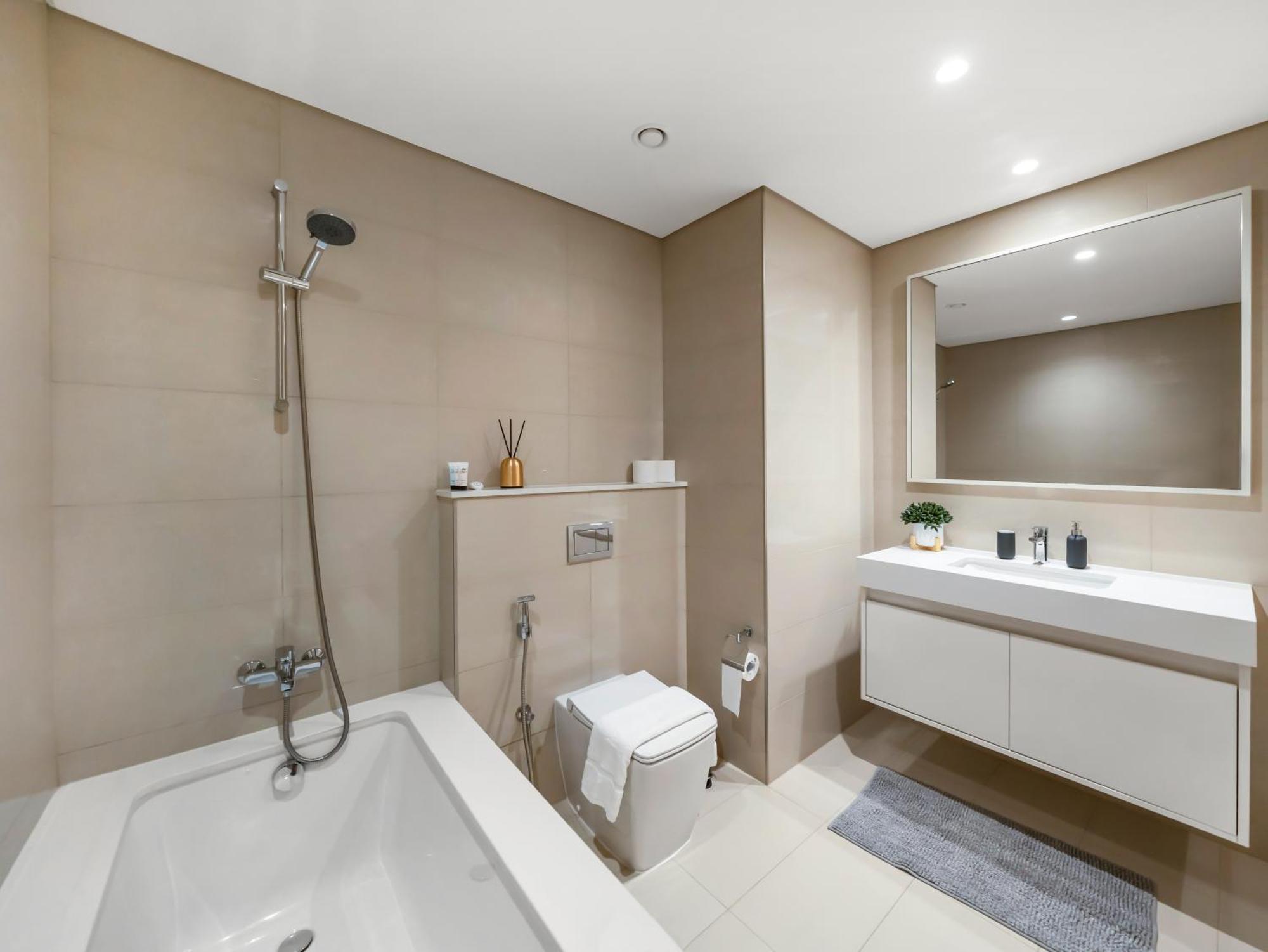 Appartamento Burj Khalifa View Luxe 2br, 5 Mins Walk To Mall