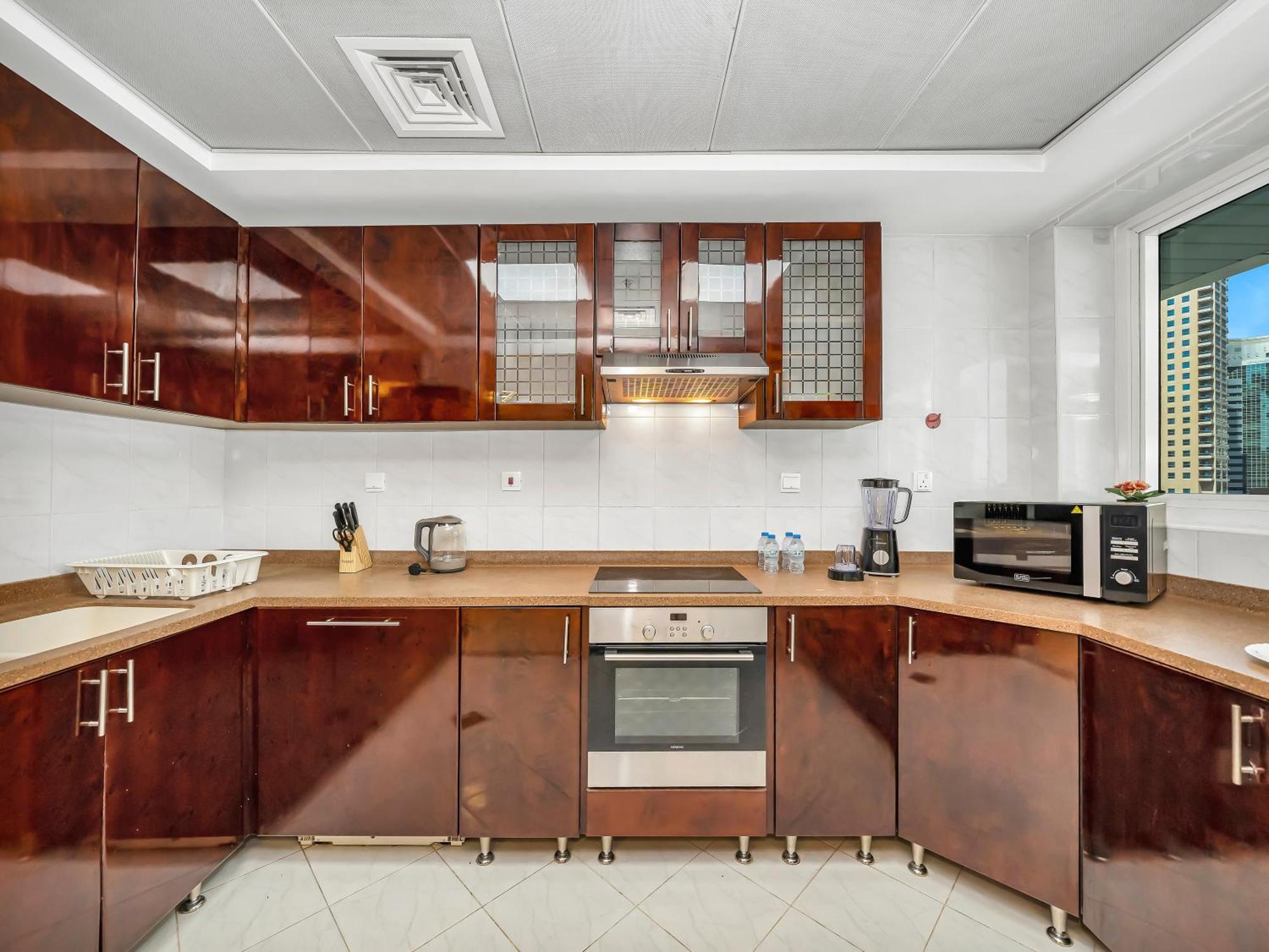 Appartement Spacious Near Metro & In Marina Dubaï
