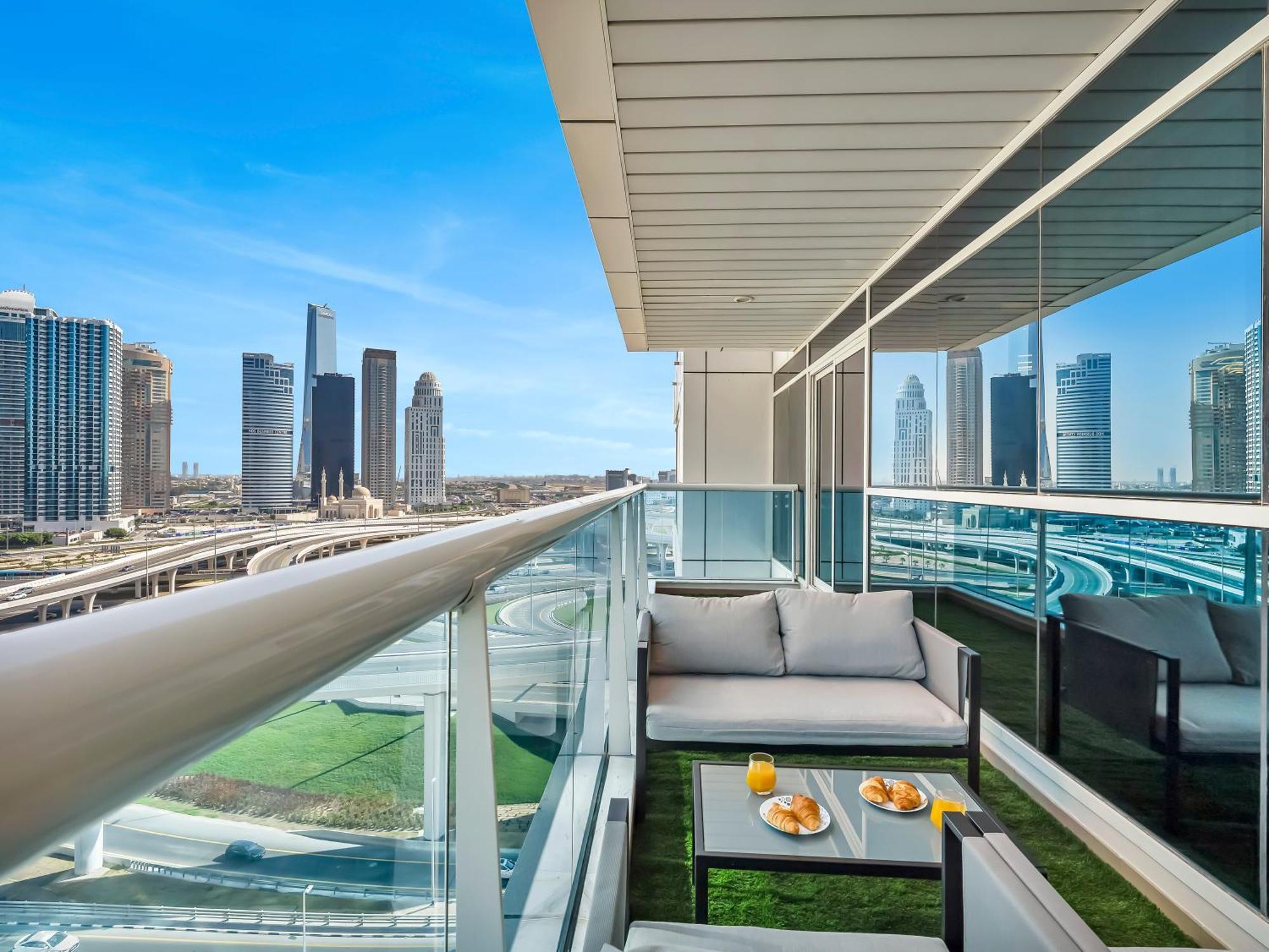 Appartement Spacious Near Metro & In Marina *