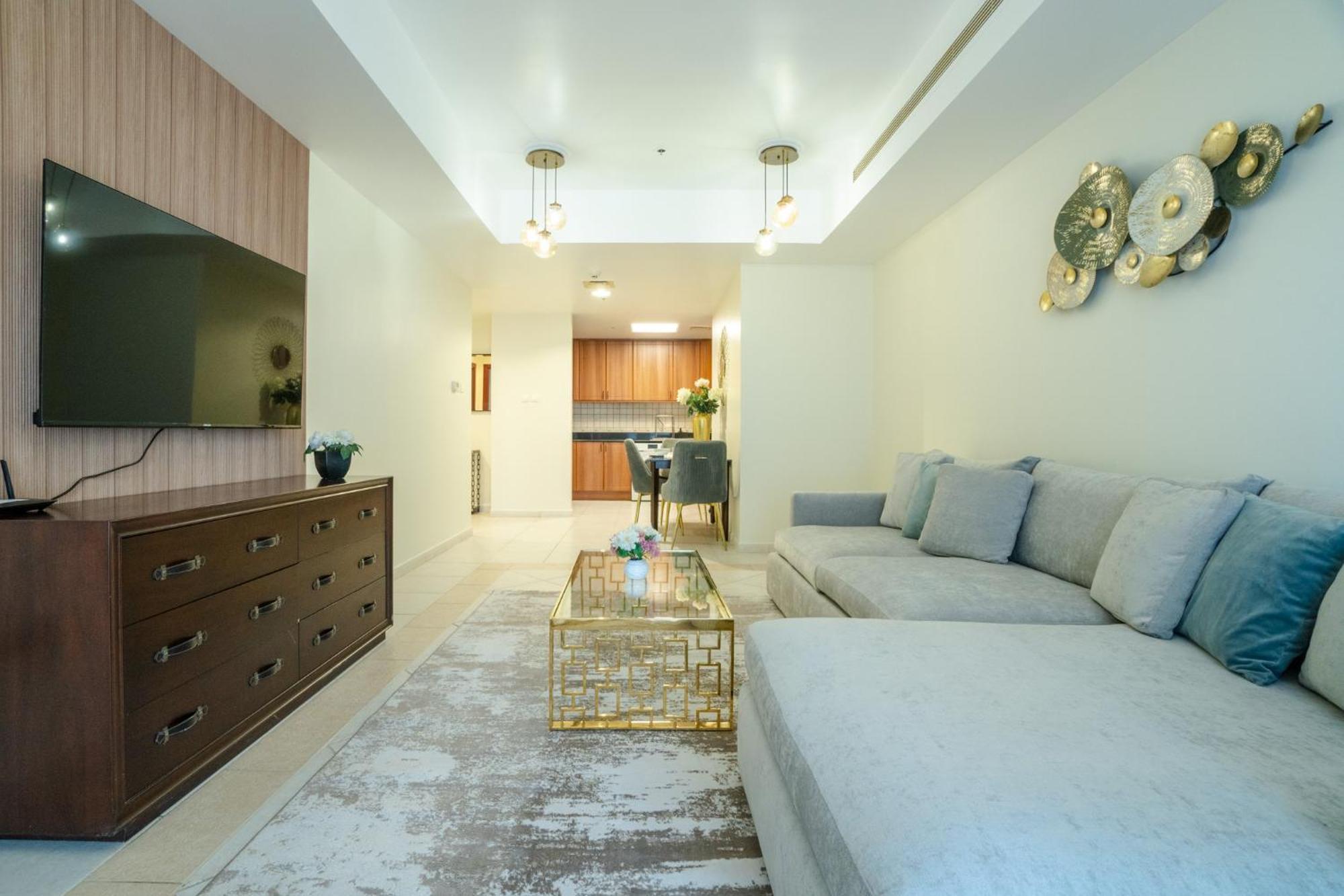 Cozy One-bedroom In Marina Apartamento Dubái