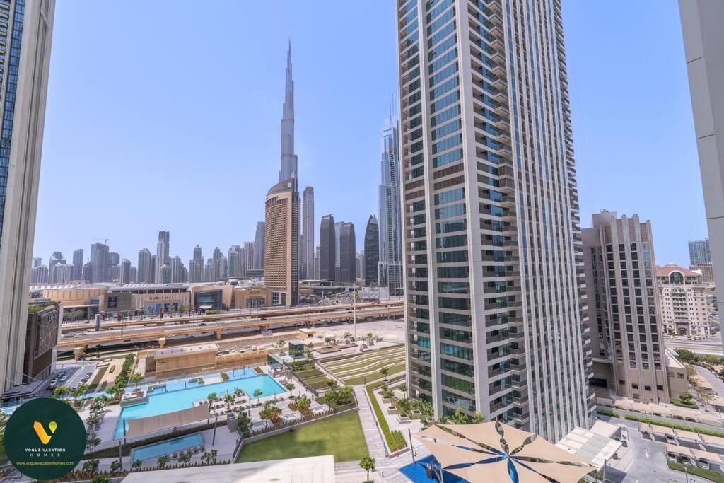 Downtown Views Ii - Vogue Luxurious Two-bedroom With Balcony And Full Burj Khalifa, Opposite Mall Skybridge Apartament