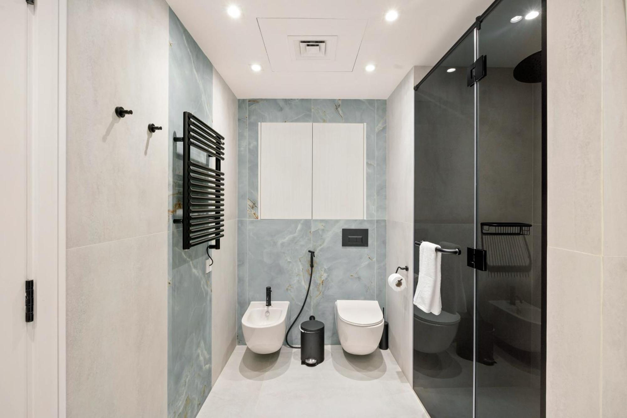 Ferrari Inspired Modern 3bhk With Maids And Full Sea View * Dubaï
