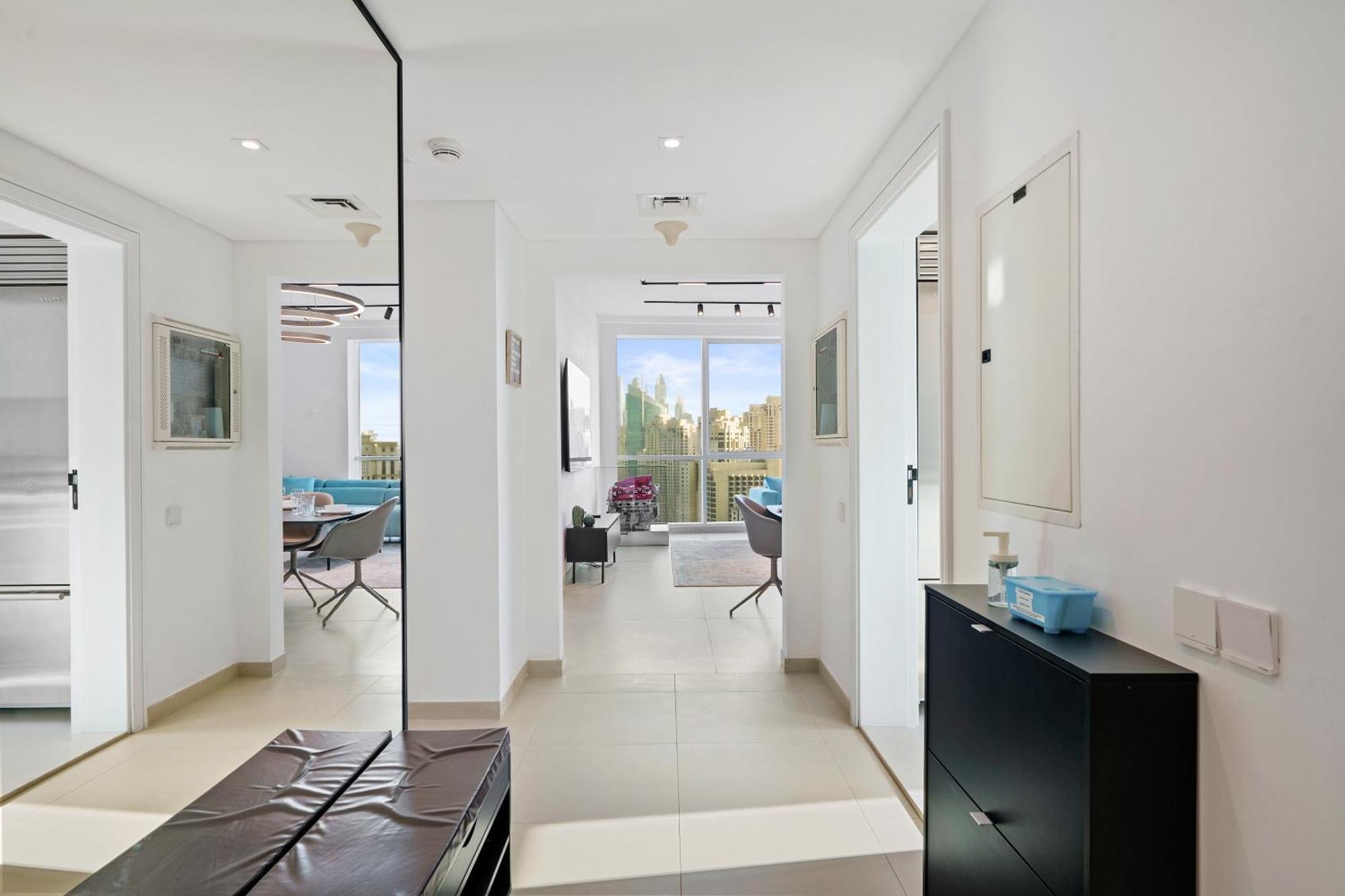 Appartement Ferrari Inspired Modern 3bhk With Maids And Full Sea View *