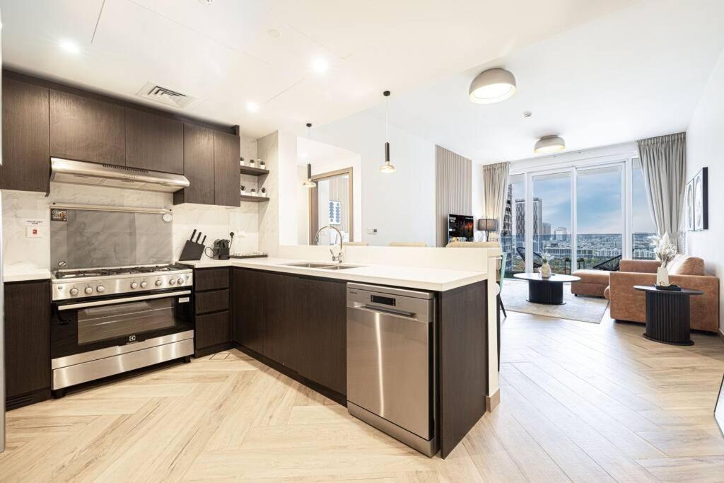 Appartement Chic 2 Bed Near Trade Centre With 5 Star Amenities Dubaï