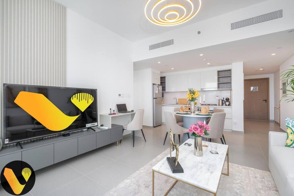 Downtown Views Ii - Vogue One Bedroom With Balcony, Opposite Mall Skybridge Apartamento *
