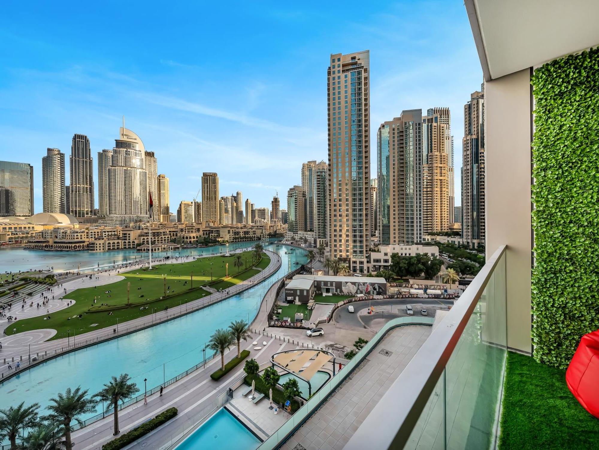 Direct Burj Khalifa & Fountain Views Lux 2br Appartement *