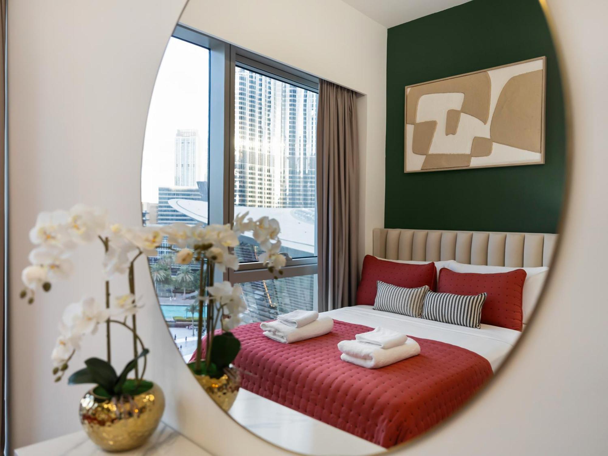 Direct Burj Khalifa & Fountain Views Lux 2br Appartement *