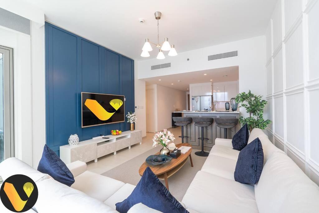 Downtown Views Ii - Vogue Two Bedroom With Balcony And Full Burj Khalifa View Lägenhet Dubai