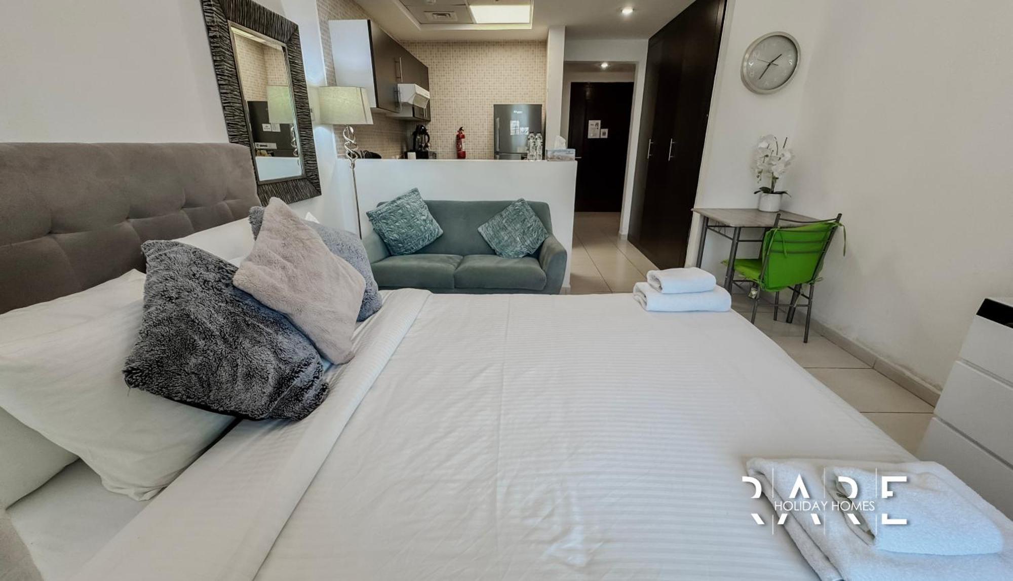 Rare Homes - Golf Course View - Sports - Royal - R302 *