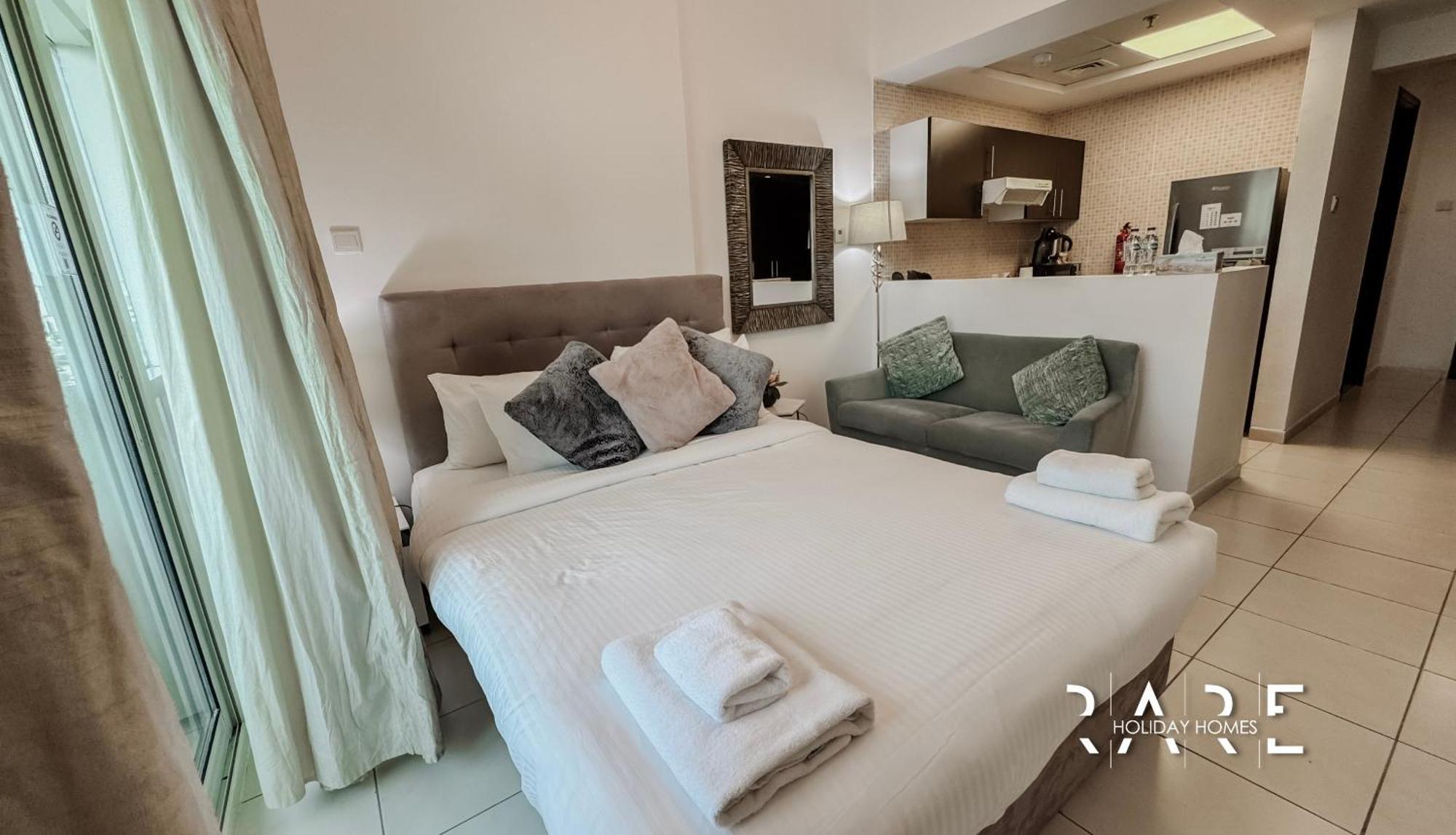 Rare Homes - Golf Course View - Sports - Royal - R302 *