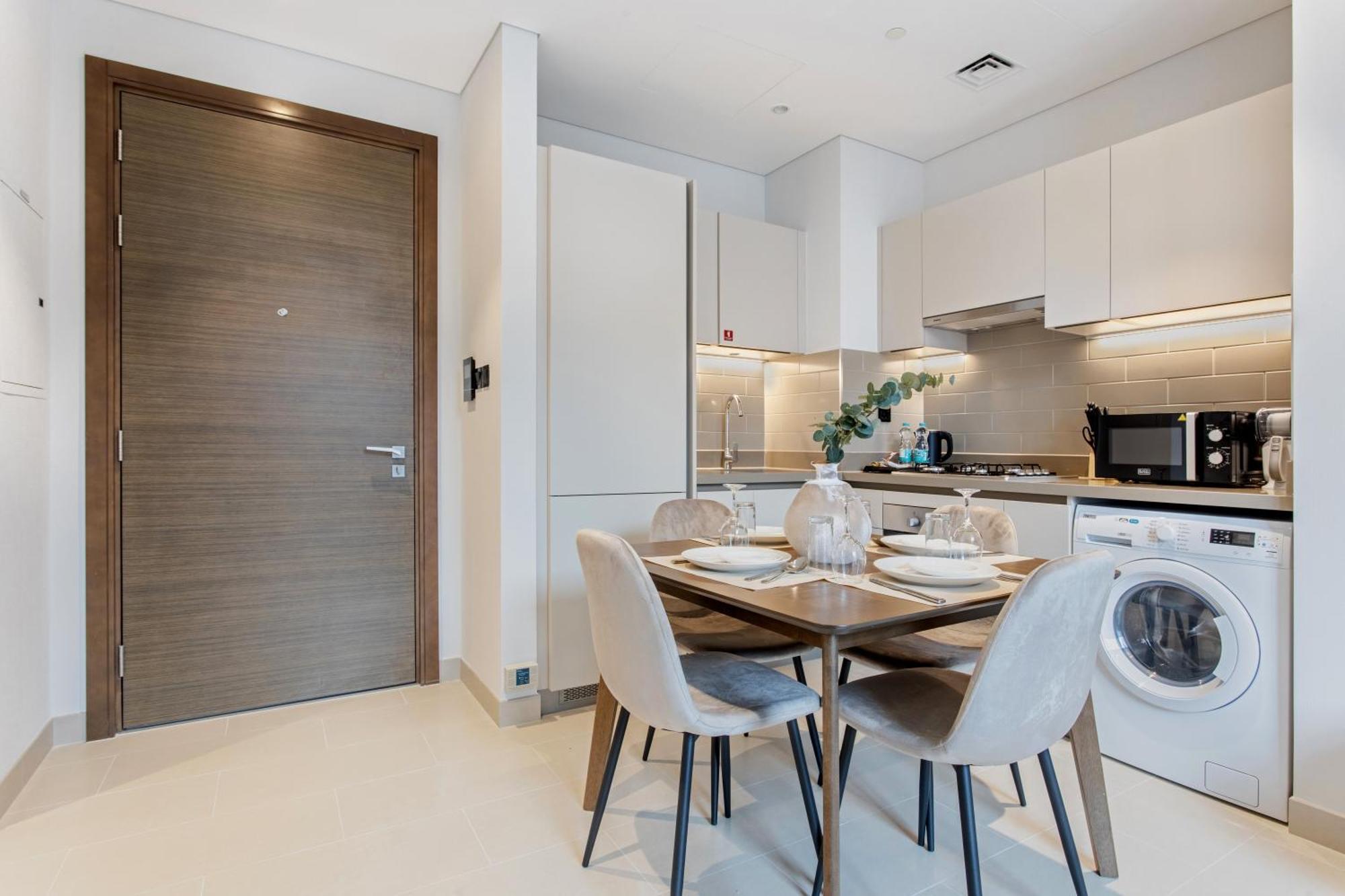 By Latinem Luxury 1br Cv A2705 Near Mall Appartement Dubaï