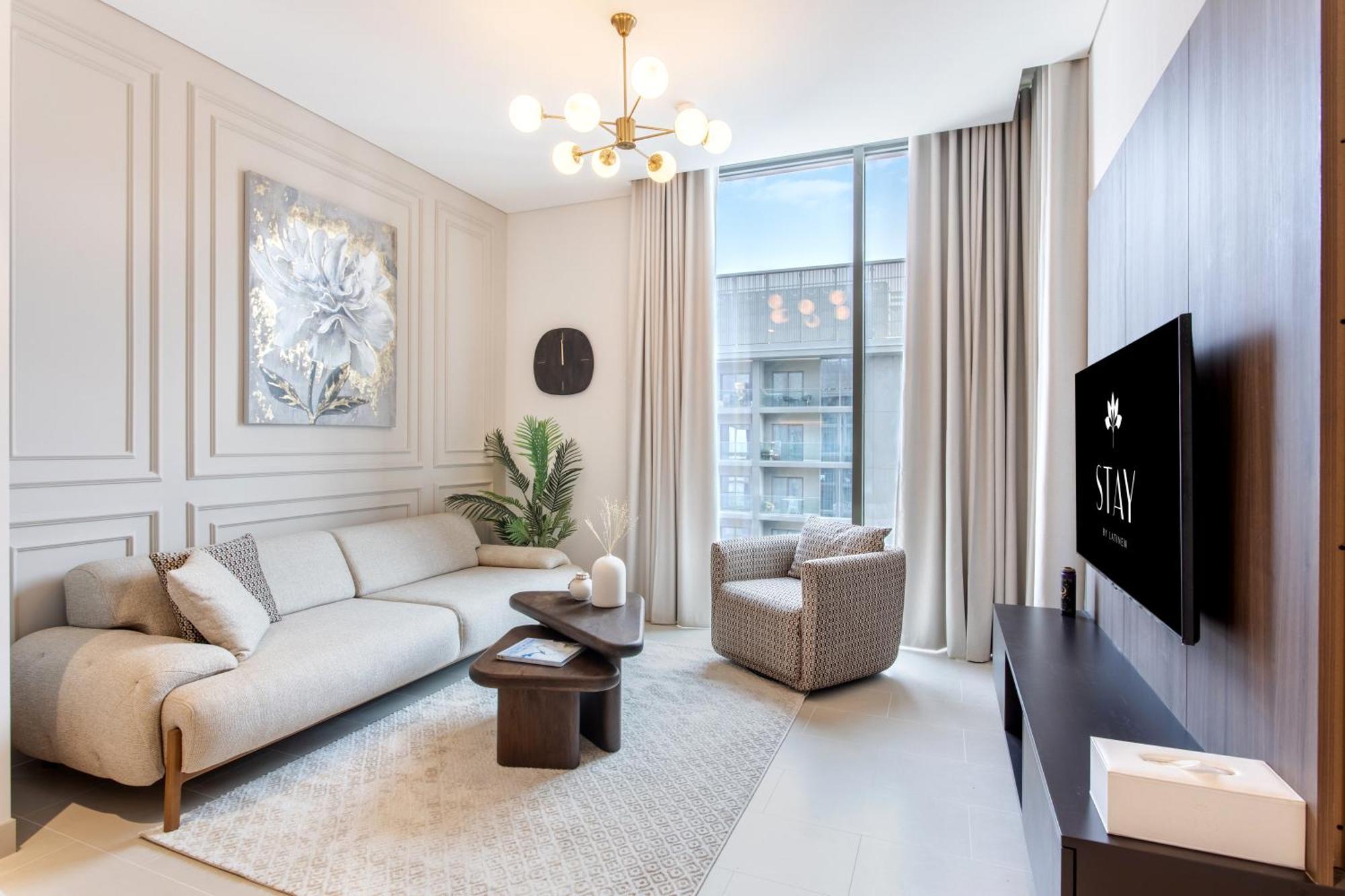 By Latinem Luxury 1br Cv A2705 Near Mall