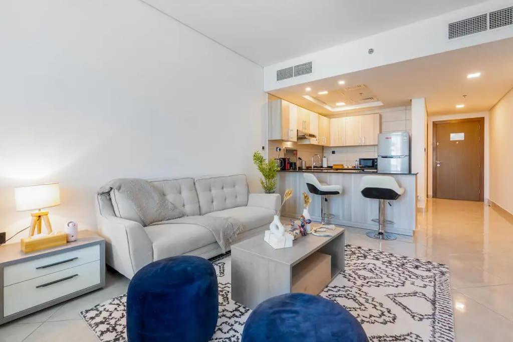 Luxurious In Jvc Apartament