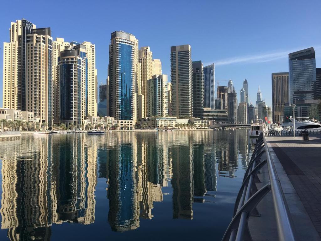 Amazing 3br With Maid In Marina With Pool & Gym Lejlighed Dubai