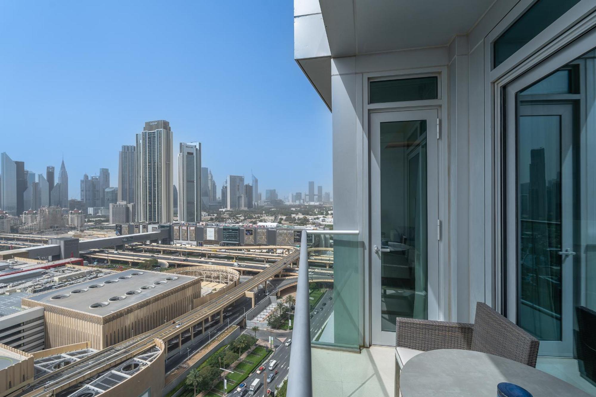 Apartemen New Listing - Serviced & Amenities