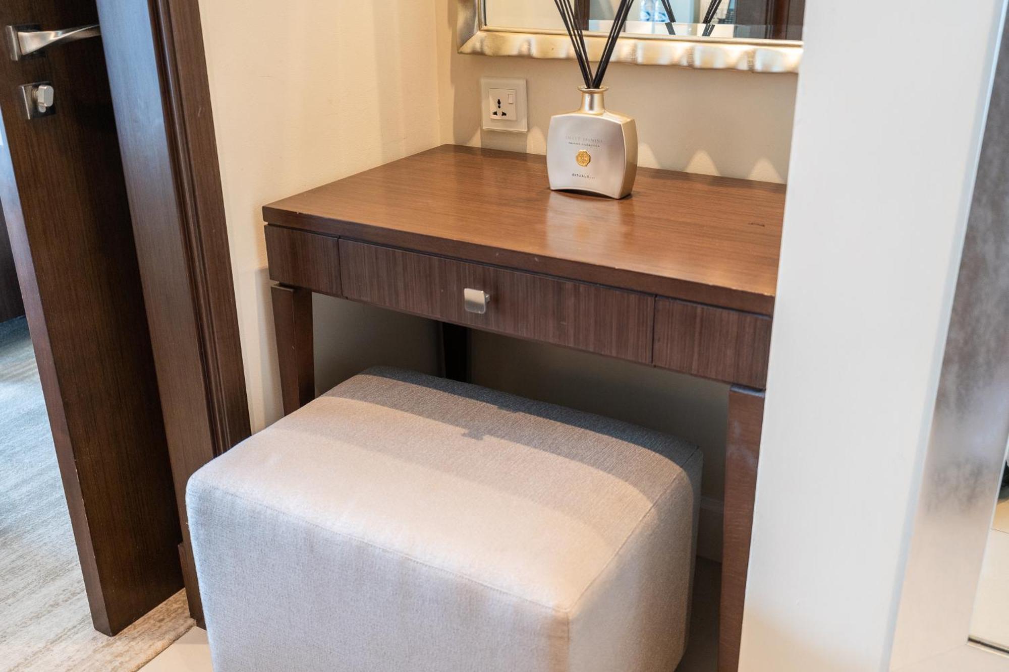 New Listing - Serviced & Amenities Apartemen