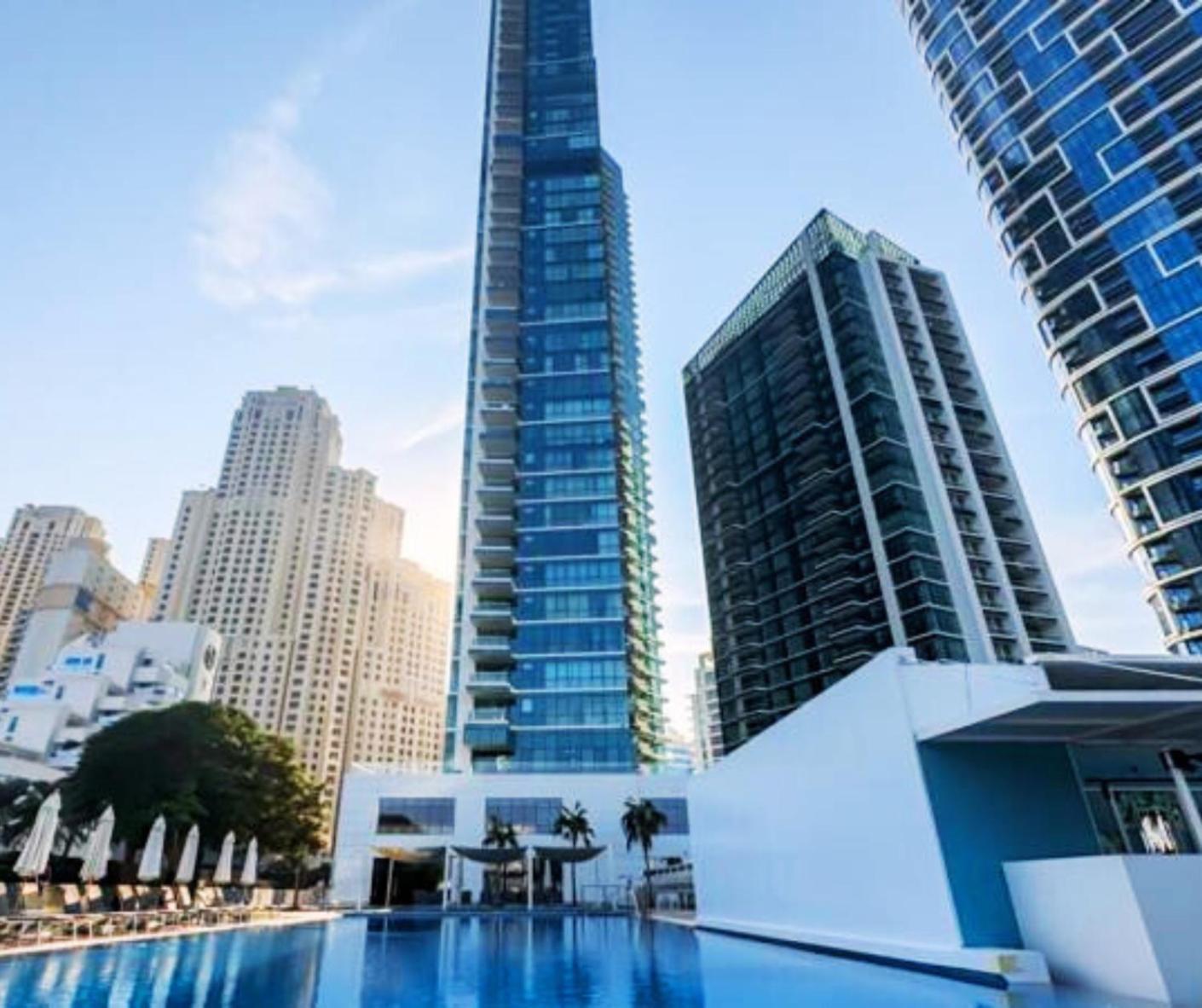 Appartement Ferrari Inspired Modern 3bhk With Maids And Full Sea View