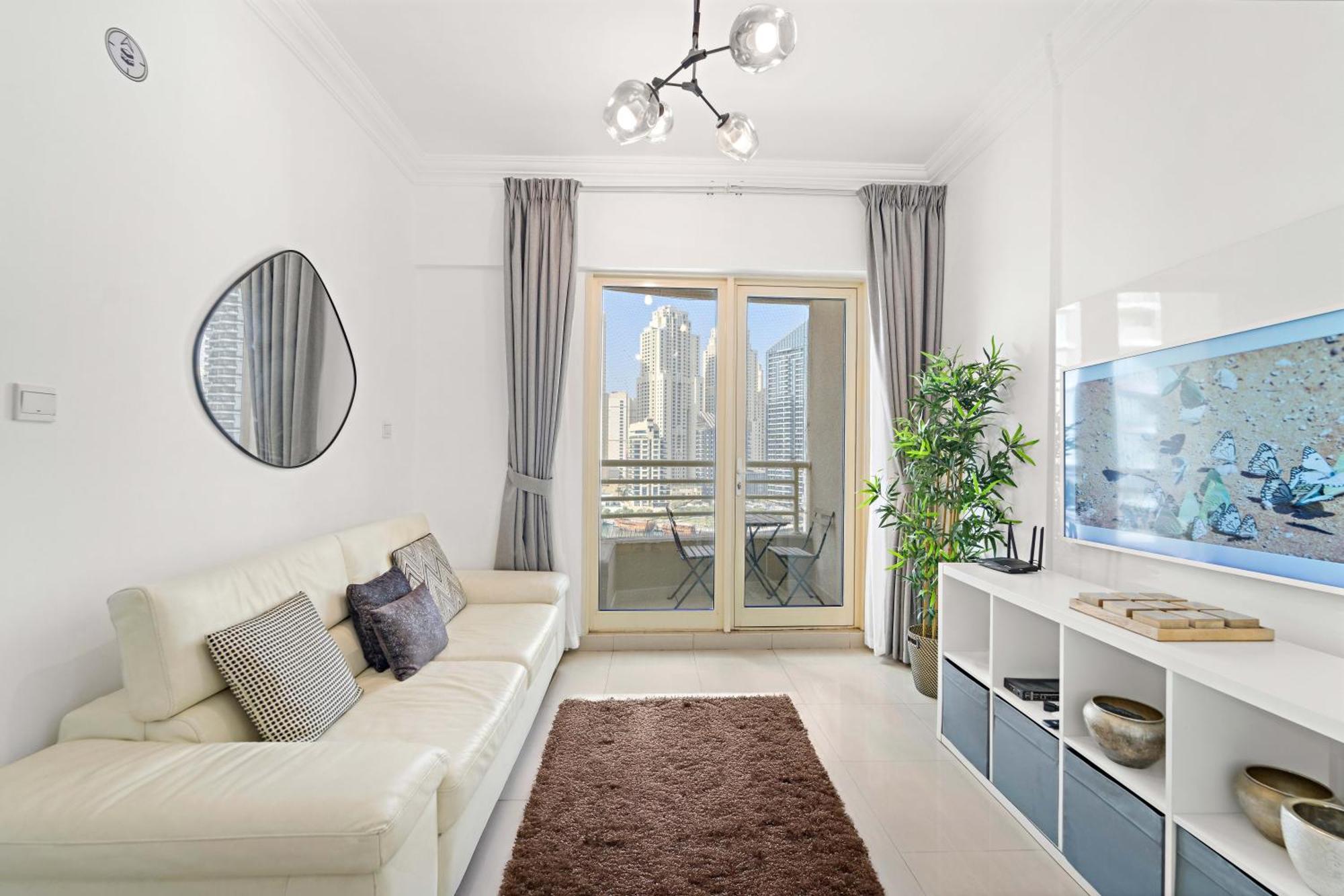 Lovely 1br In Manchester Tower With Pool And Gym Apartamento