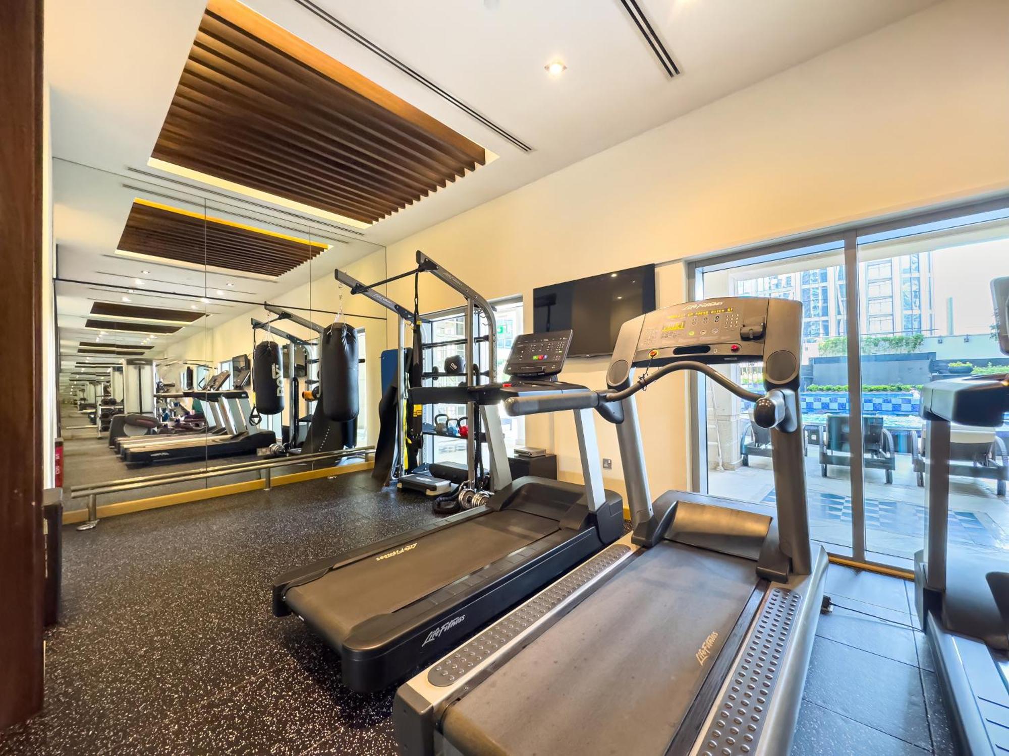 Chic 1br Fountain-view Flat Downtown Burj Khalifa Apartment Dubai
