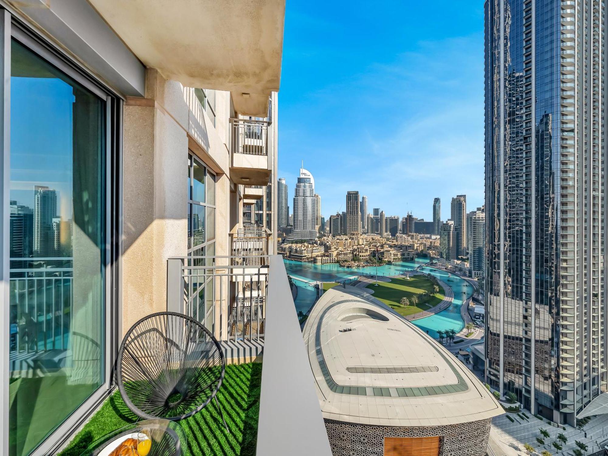Chic 1br Fountain-view Flat Downtown Burj Khalifa Apartment