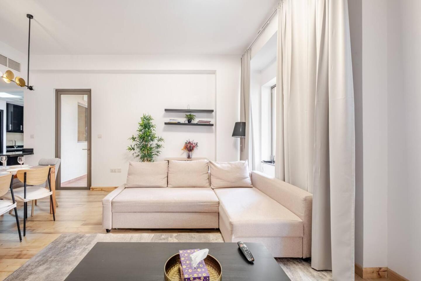 Apartment Stylish Beachside 3 Beds In Jbr Dubai