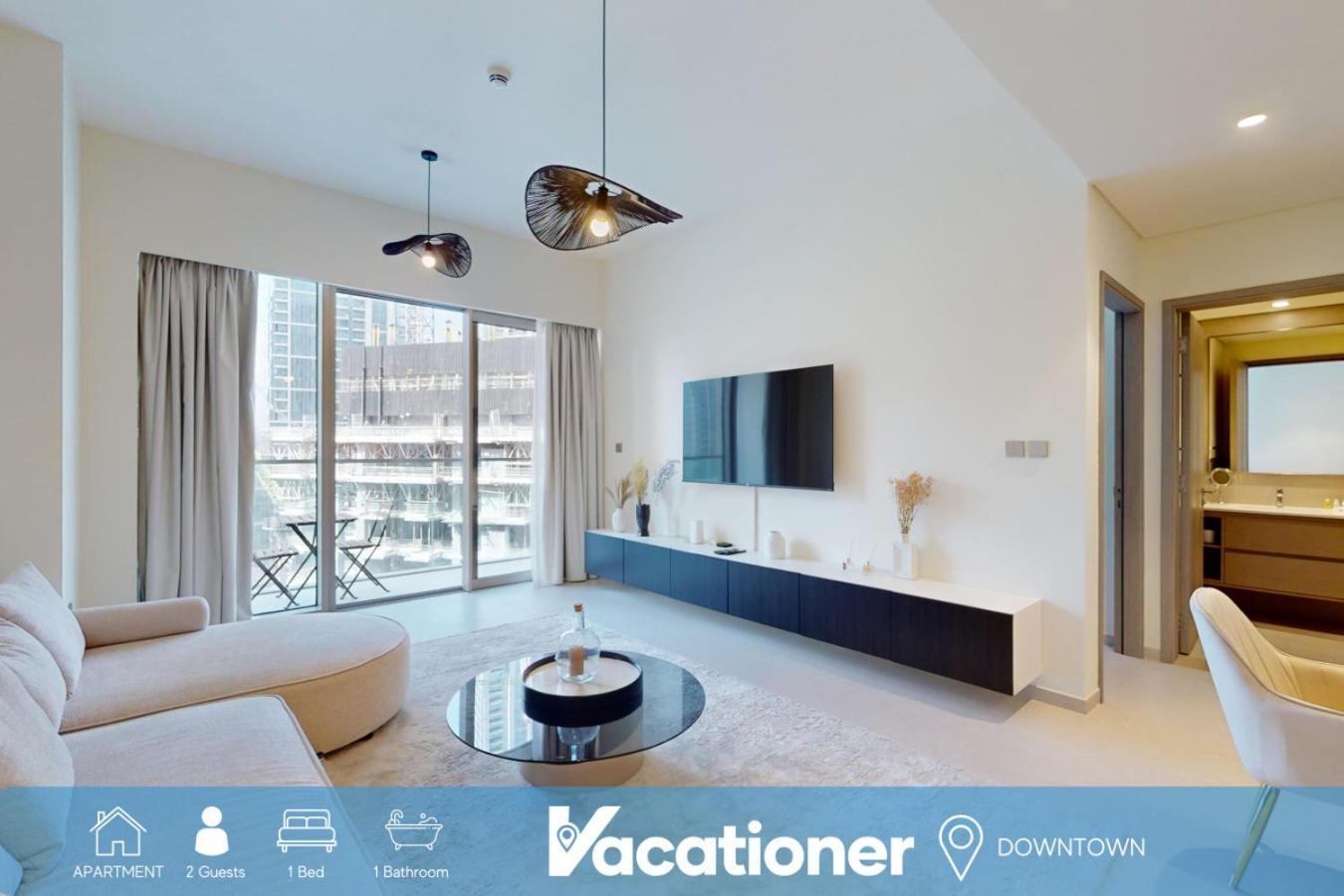 Grande - Contemporary One Bedroom Dubaï