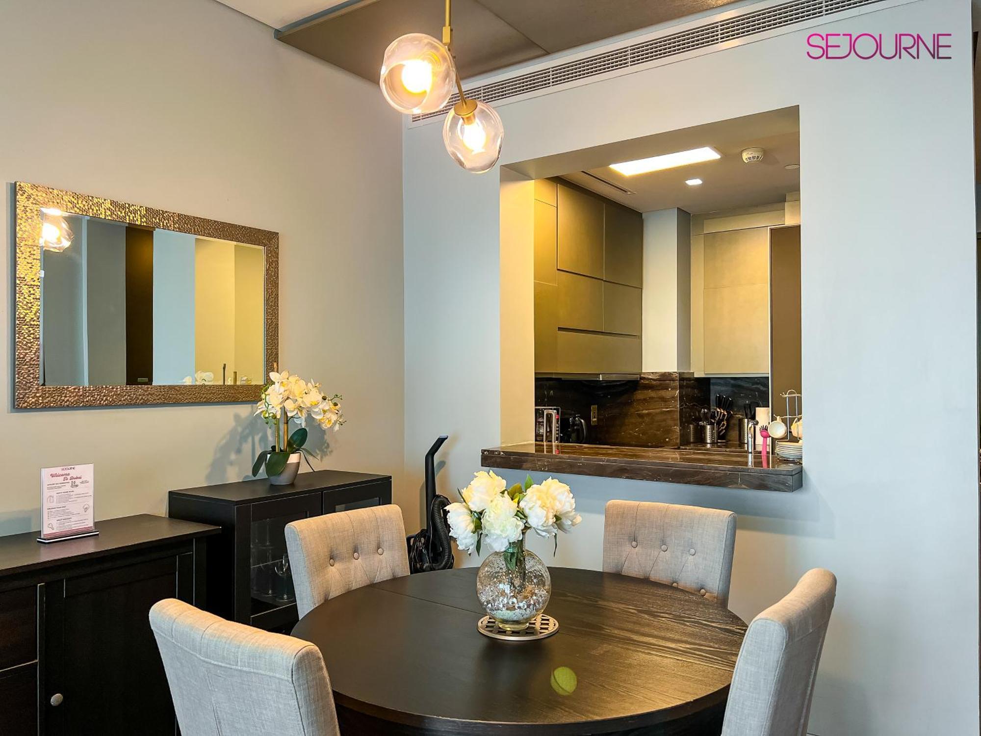 Dh58 - High End 1br, Palm Views In Damac Heights Tower Apartment *