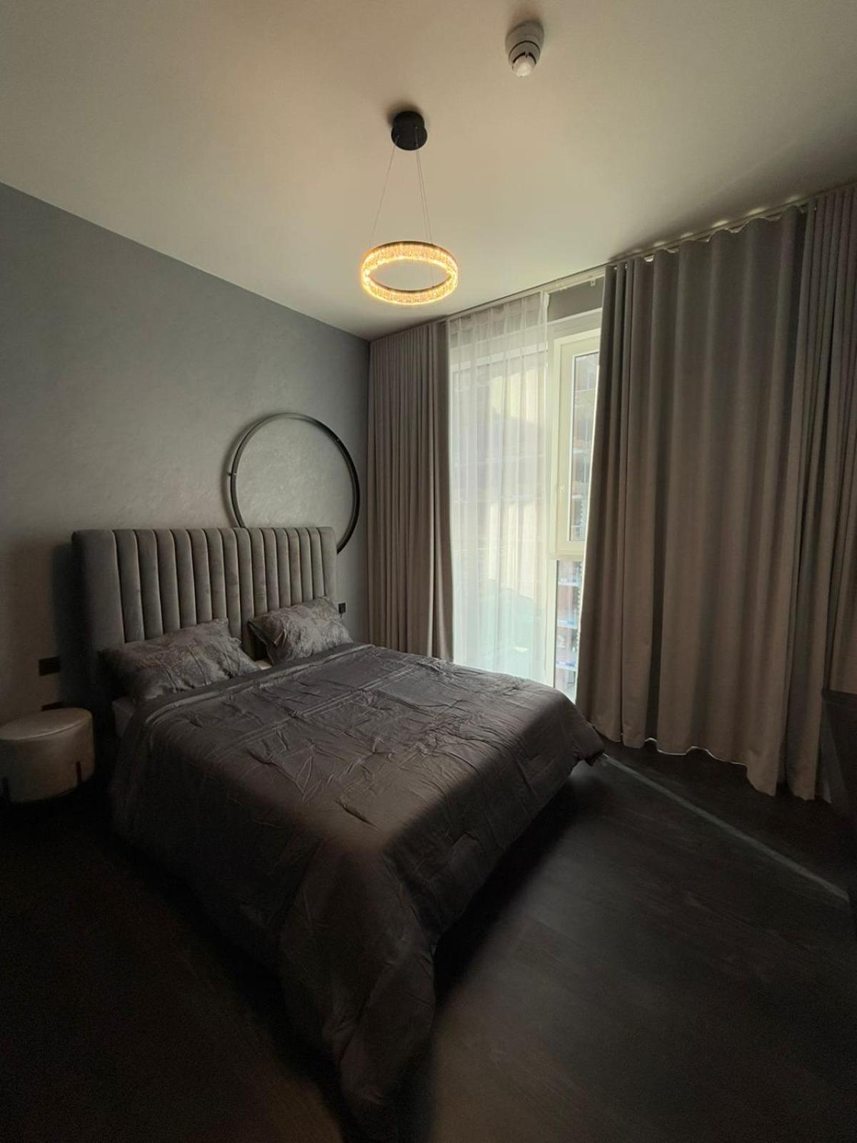 Luxury 2-bed Flat, Prime Location, Burj View & World Highest Running Track Dubaï