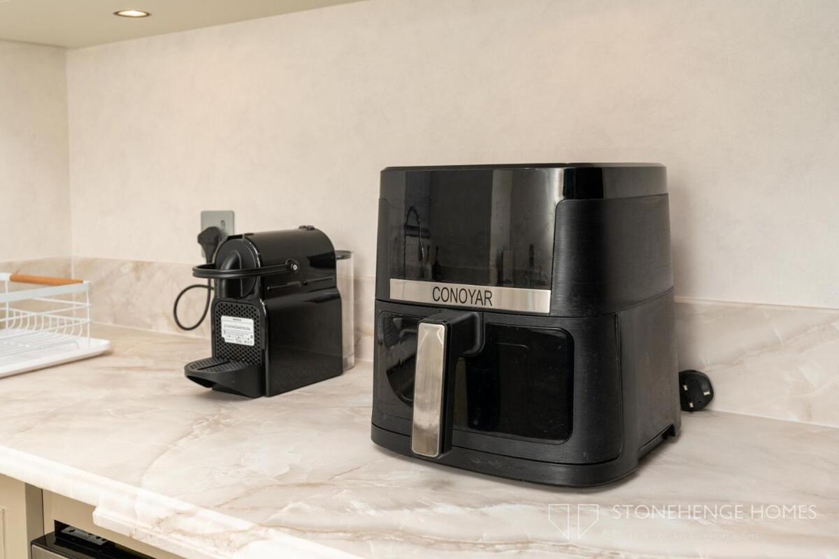 Apartment Lux 1 Bedroom Apartment Steps Away From Burj Khalifa & Dubai Mall *