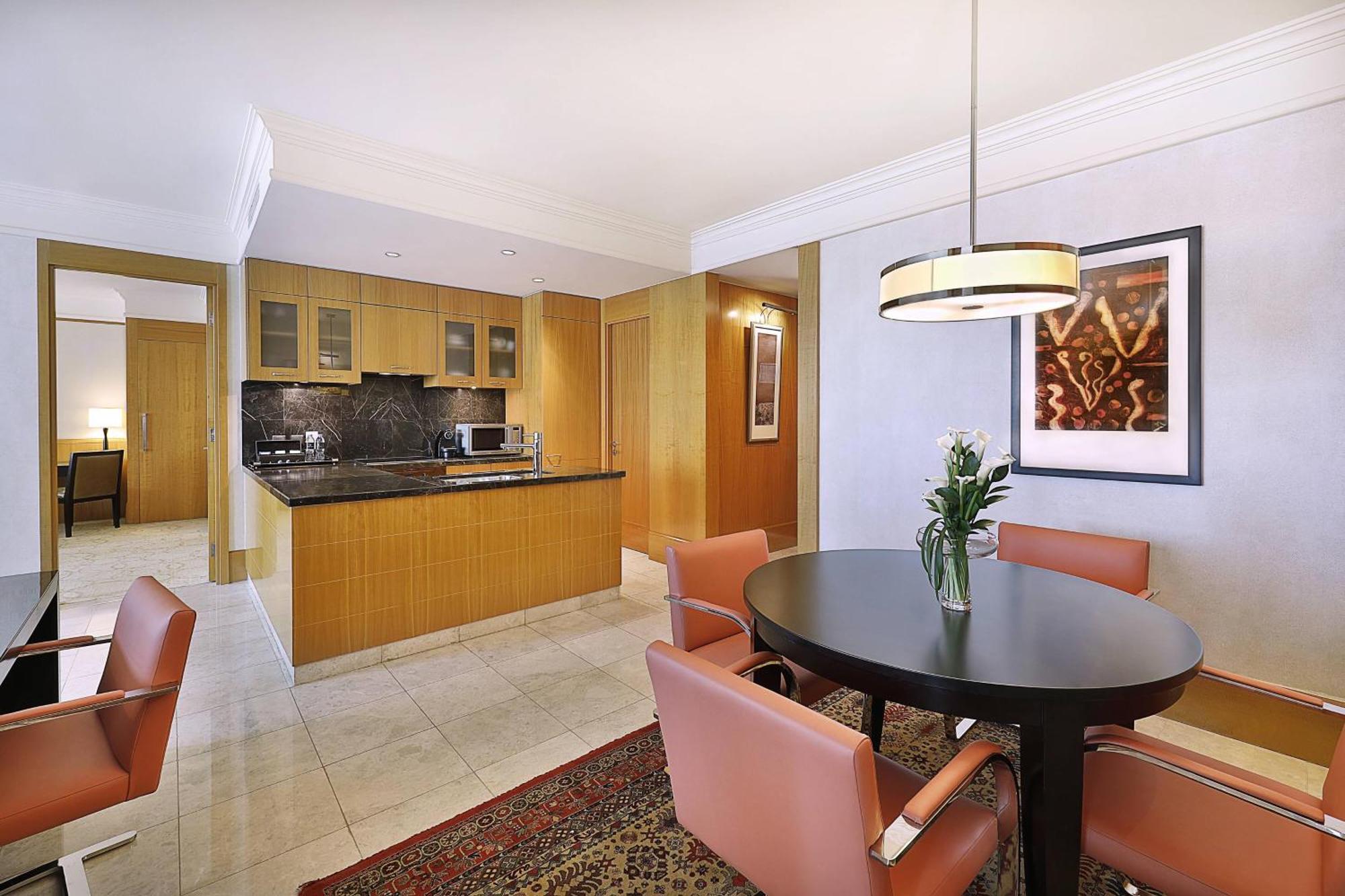 Hotel Ritz Carlton Residences Difc Downtown Dubái