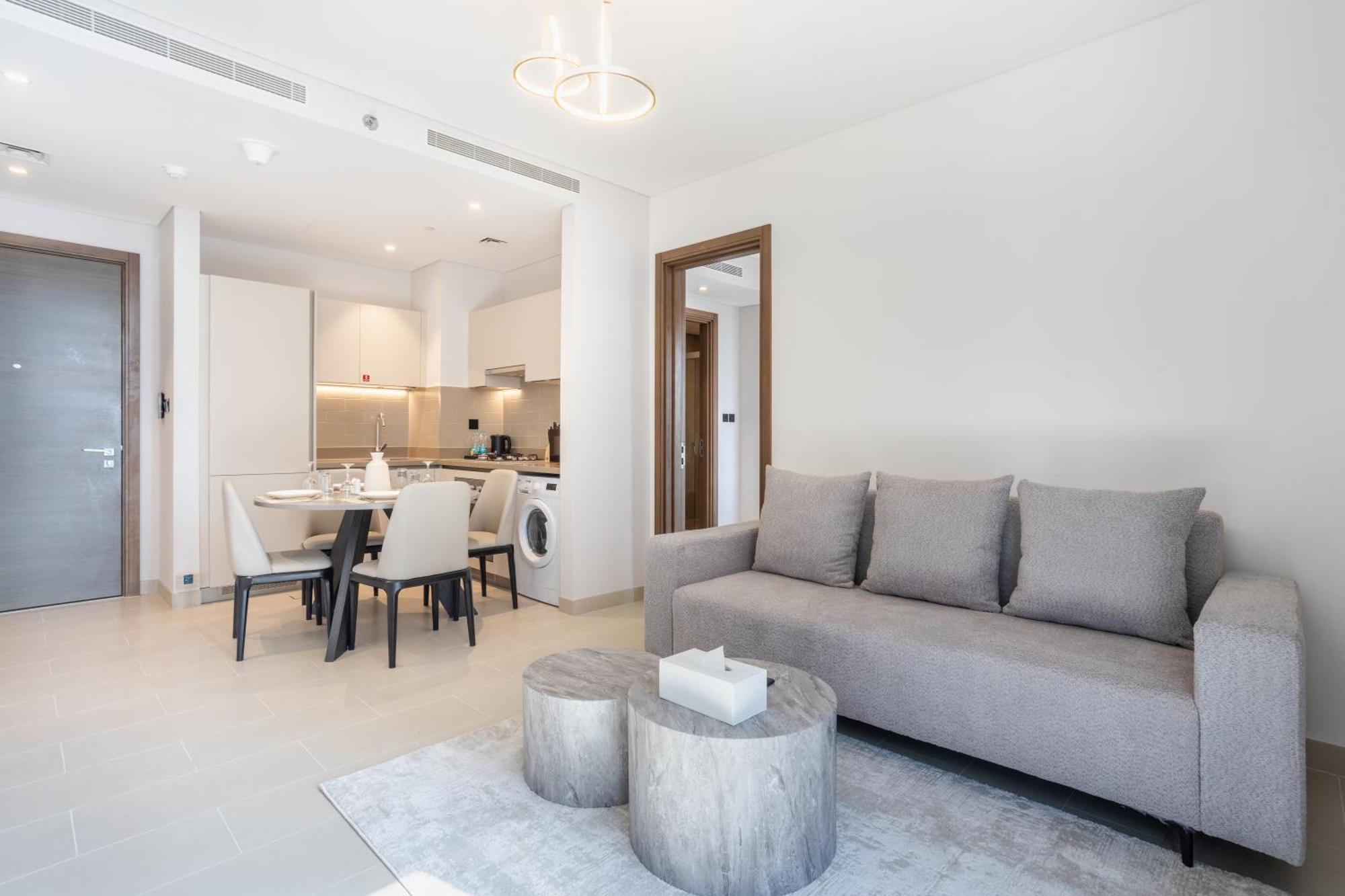 By Latinem Luxury 2br Cv A2809 Near Mall Appartement Dubai