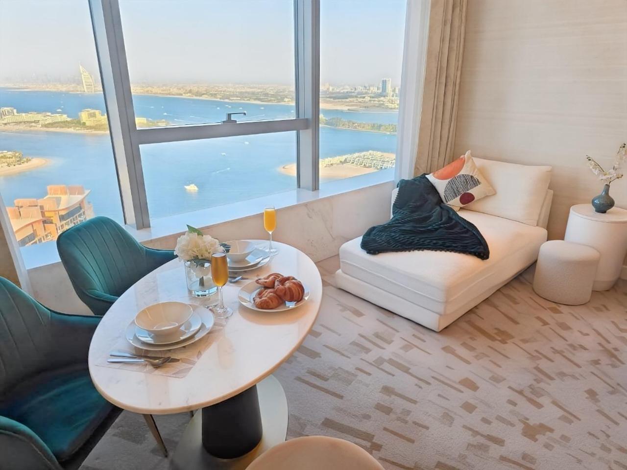 Appart hôtel Skyviews Luxury 35th St Regis 5 Stars At Palm Tower Dubaï