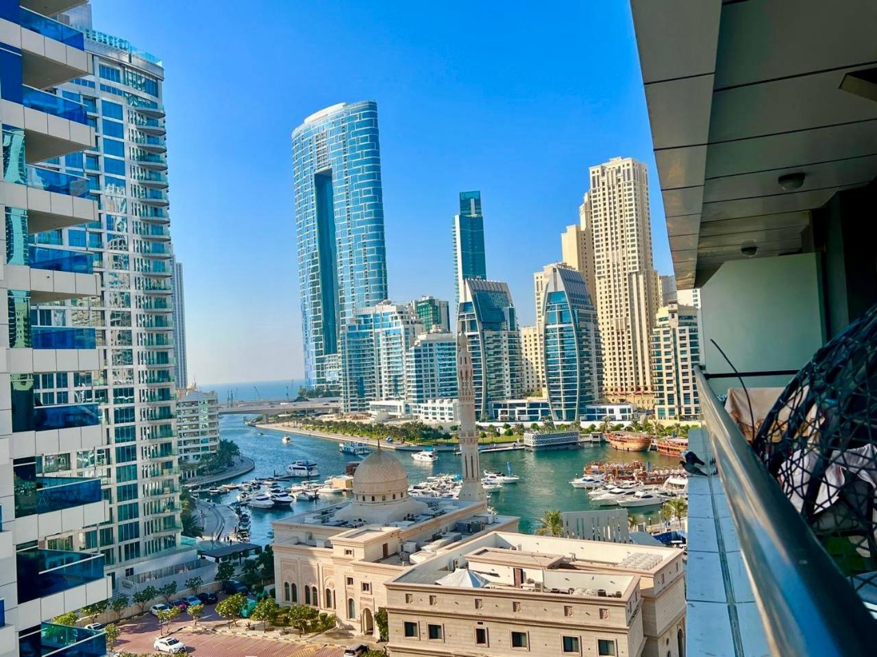 Stylish 1 Bedroom Canal View, Near And Metro Station *