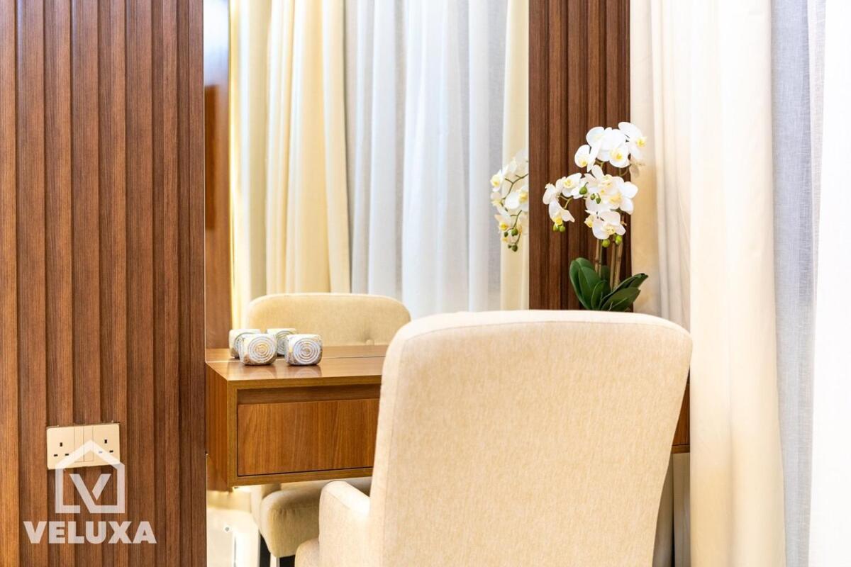 Veluxa-luxe 2bed 2 Min Walk To Mall Apartment
