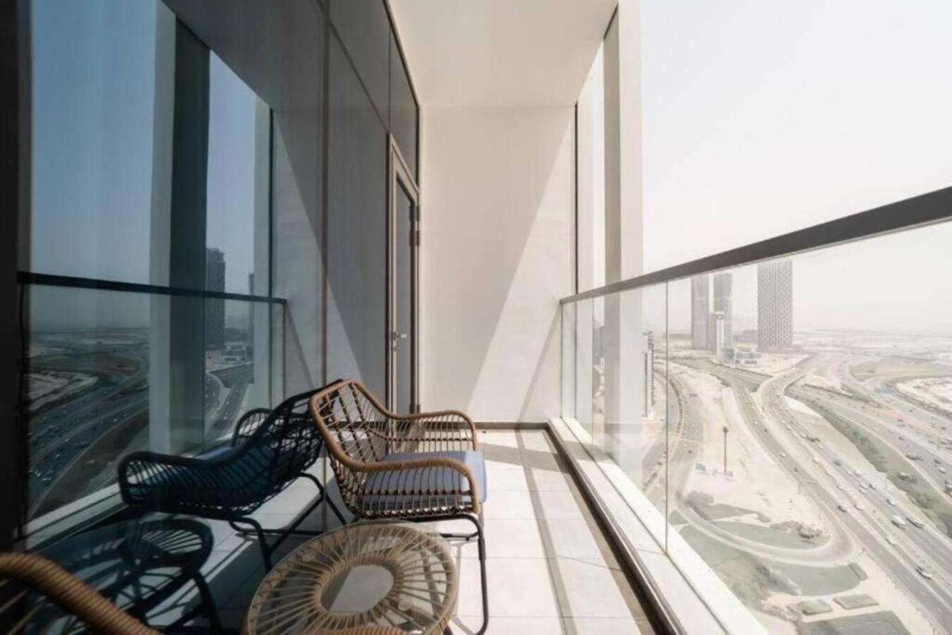 Brown Stone - Bayz & Burj Khalifa View Apartamento *
