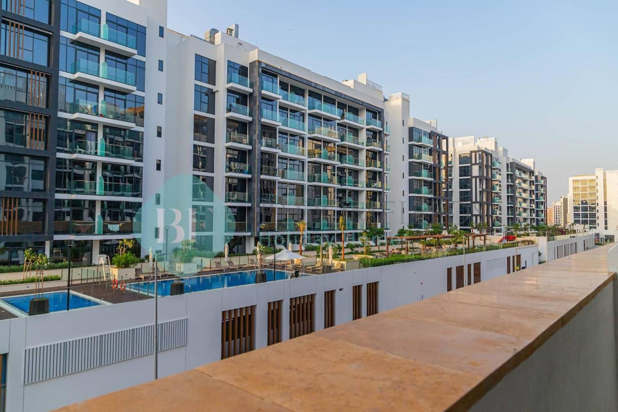 Bloomfields Cozy Stu Azizi Riviera Meydan *