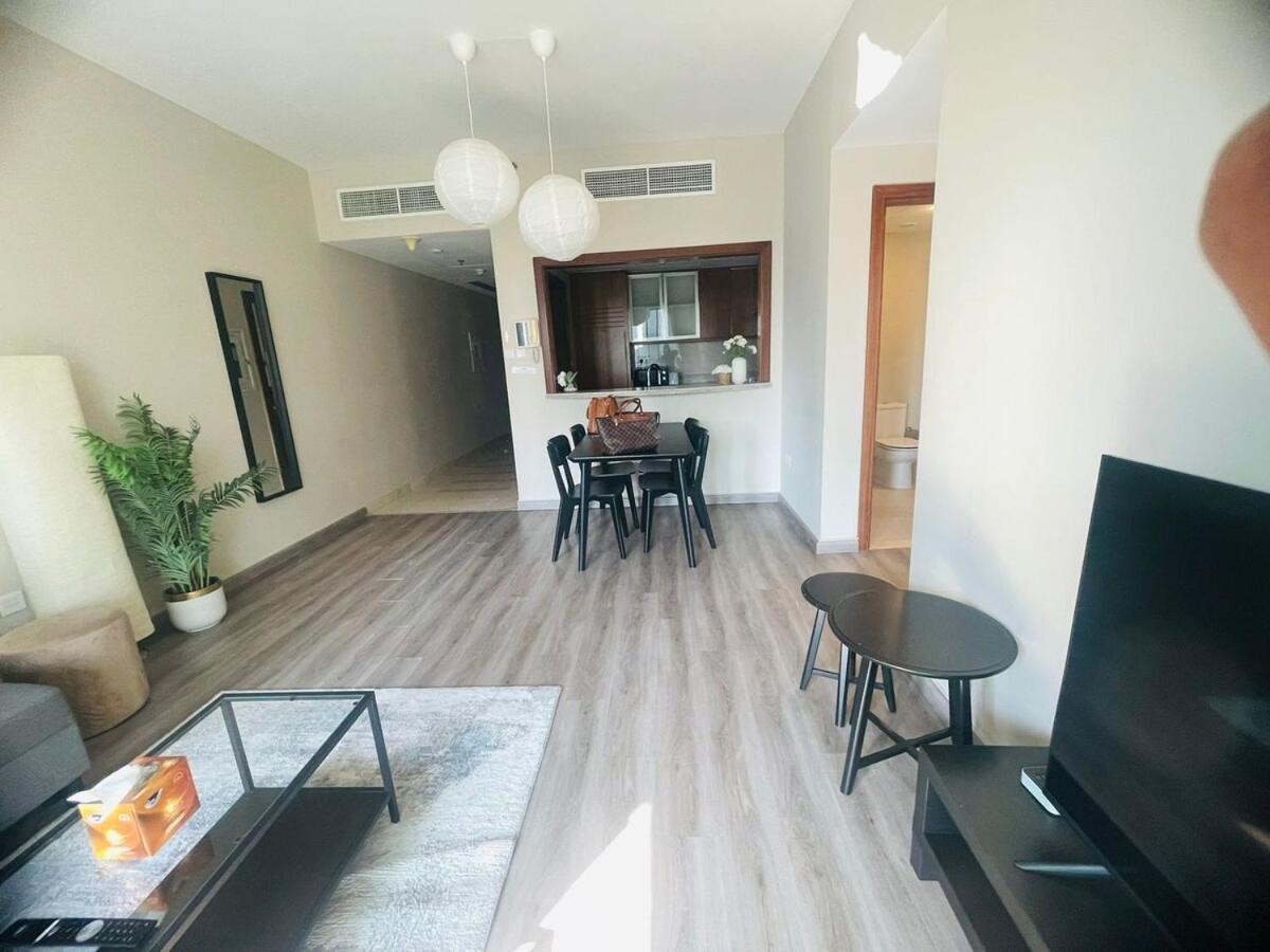 Amazing 1br In Downtown, View Burj Khalifa Dubai