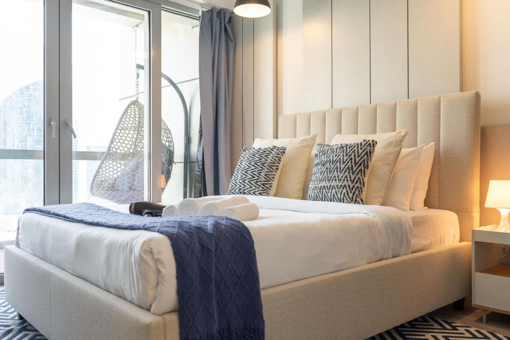 Appartement Relaxing 1-bedroom With Stunning View Of A Skyline In Downtown