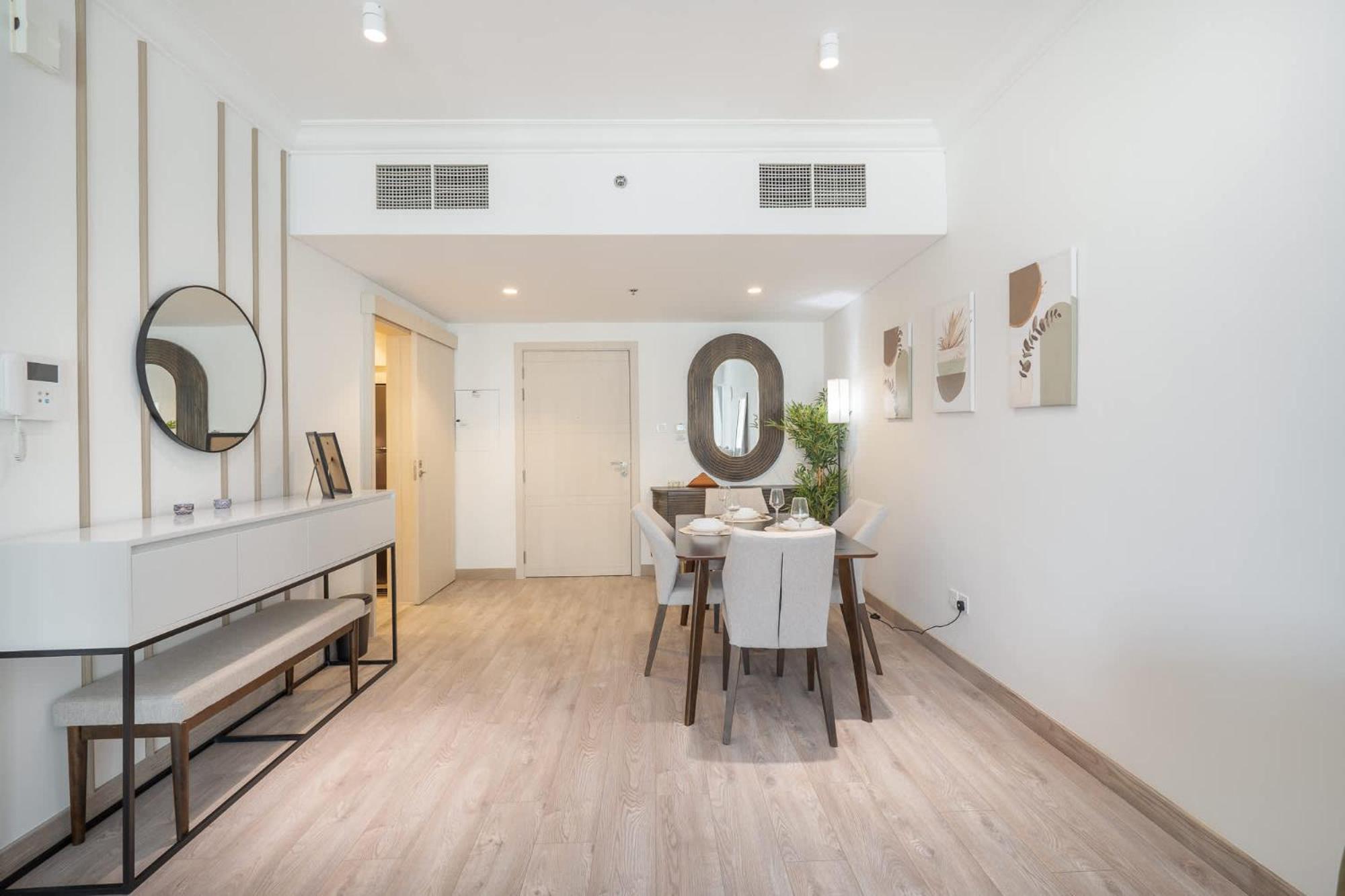 Relaxing 1-bedroom With Stunning View Of A Skyline In Downtown
