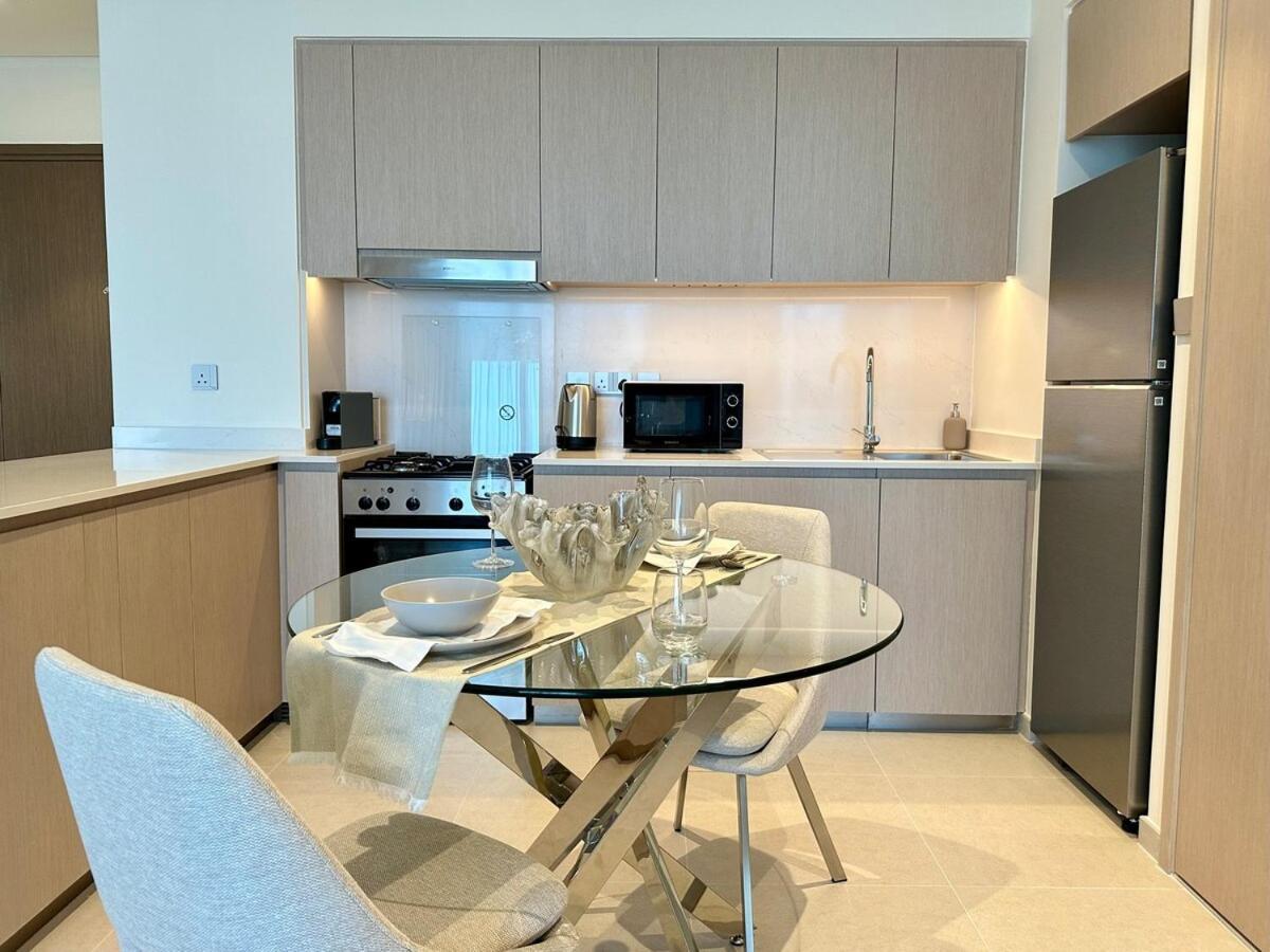 Apartment Dar Vacation -stylish And Modern 1bdr, Near Burj Khalifa *