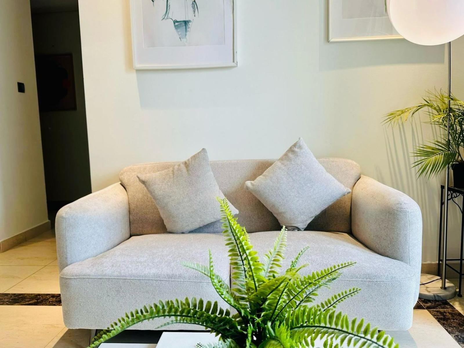 1br + Maid In Downtown Apartament Dubai
