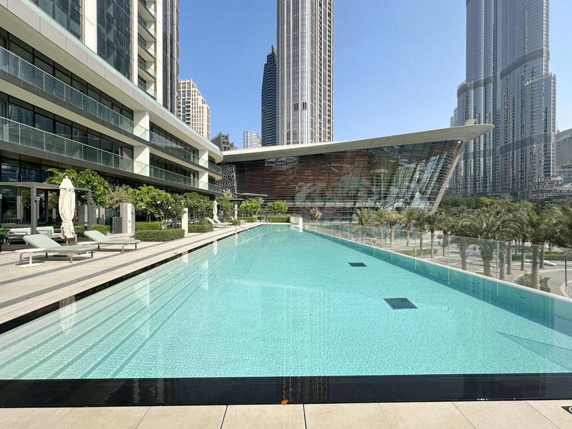Vayk - Refined & Trendy 1-bedroom In Downtown