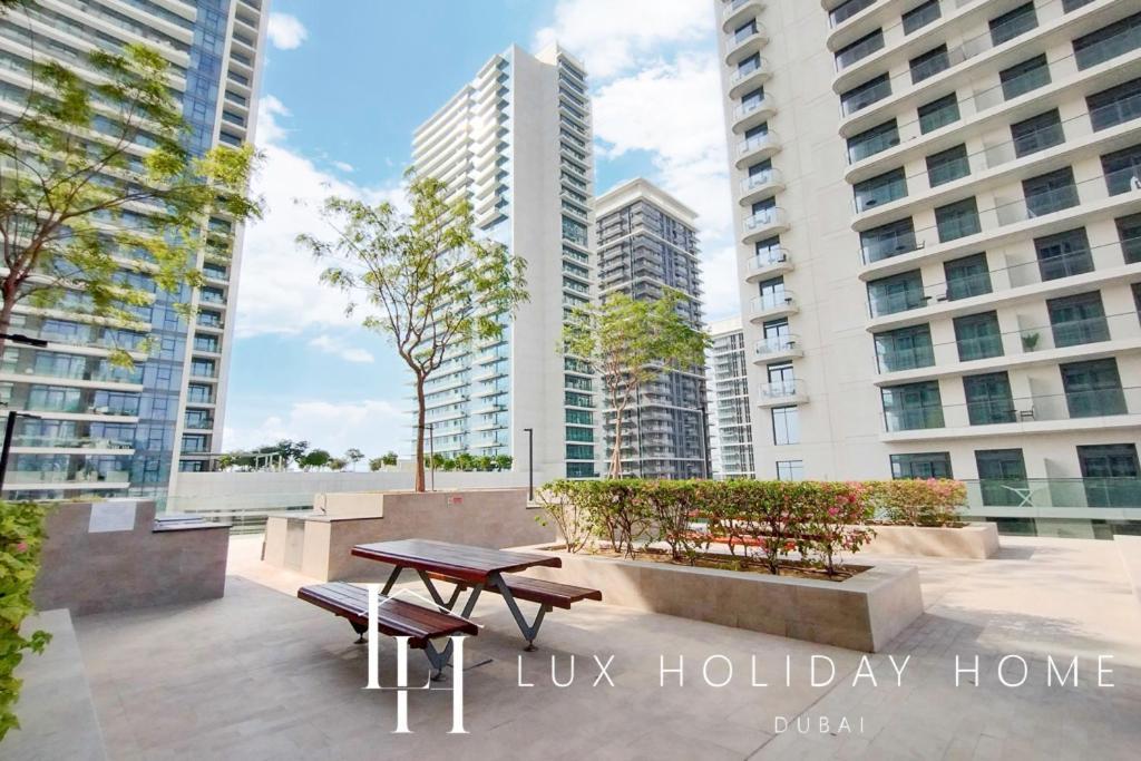 Lux The Luxury Sunrise Beachfront 1 *