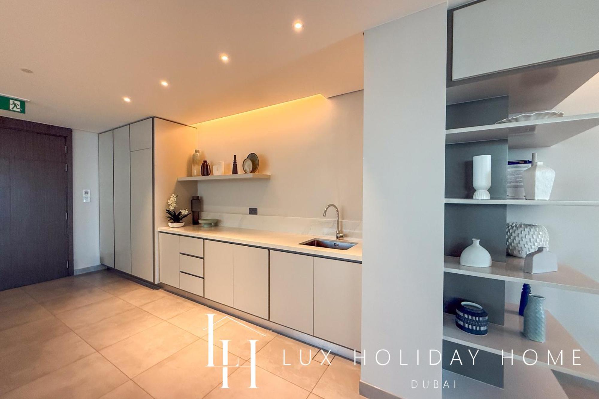 Apartment Lux The Luxury Sunrise Beachfront 1 *